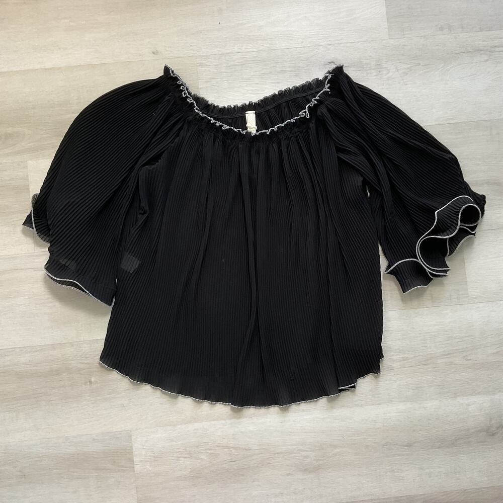 Womens Off The Shoulder Ruffle Peasant Top Black and White Made in Italy